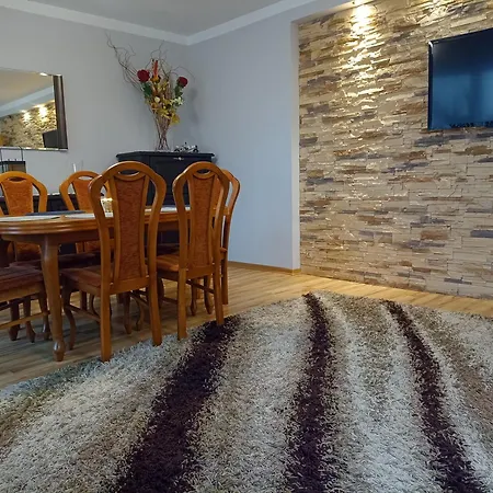 Dom W Jesionach Brajniki - Działka 1 Hektar Jedwabno