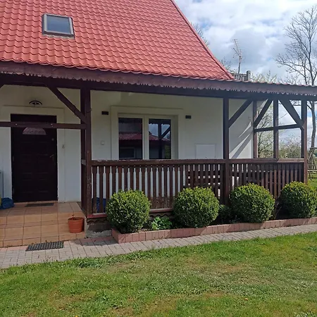 Dom wakacyjny Dom W Jesionach Brajniki - Działka 1 Hektar