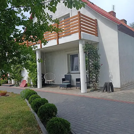 Dom W Jesionach Brajniki - Dzialka 1 Hektar