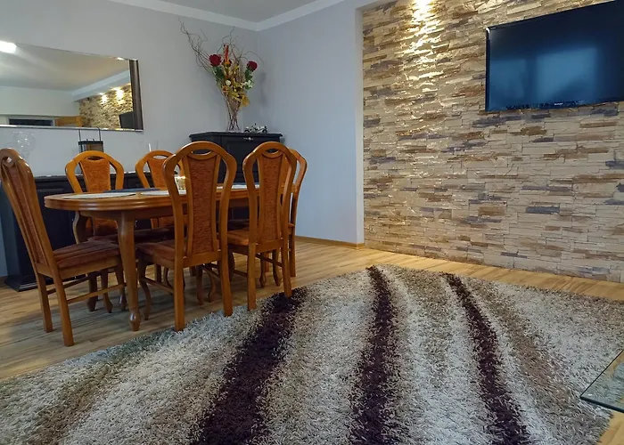 Dom W Jesionach Brajniki - Dzialka 1 Hektar Jedwabno